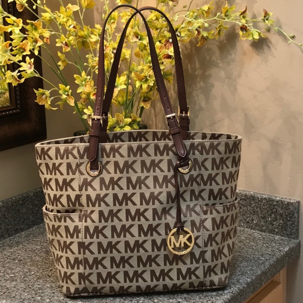 Authentic Michael Kors Jet Set Logo Tote